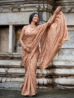 Suta - Women Beige Bandhani Printed Gota Work Border Saree Without Blouse