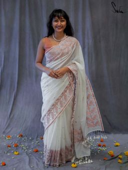 Suta - Women White Cotton Handloom Saree with Unstitched Blouse