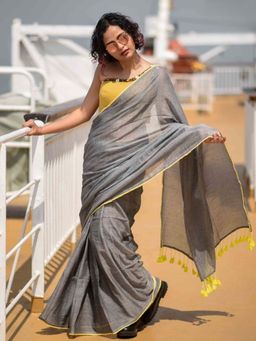 Suta - Women Grey Cotton Solid Woven Saree Without Blouse