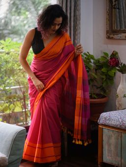 Suta - Women Pink Cotton Woven Saree Without Blouse