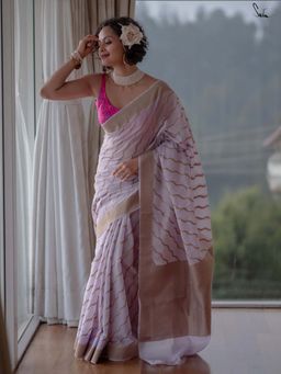 Suta - Women Lavender Cotton Zari Woven Saree with Unstitched Blouse