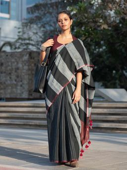 Suta - Women Black Linen Blend Stripes Handloom Saree Without Blouse
