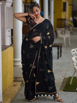 Suta - Women Black Cotton Foil Printed Saree Without Blouse