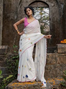 Suta - Women White Cotton Floral Embroidered Saree Without Blouse