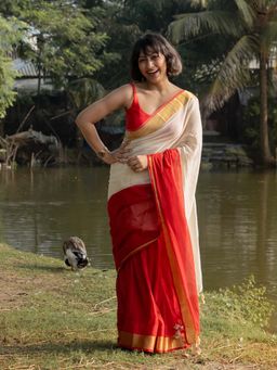 Suta - Women Off White and Red Cotton Colorblock Saree Without Blouse