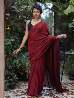 Suta - Women Maroon Cotton Solid Handloom Saree Without Blouse