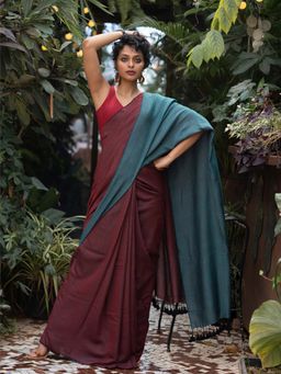 Suta - Women Maroon and Teal Cotton Colorblock Handloom Saree Without Blouse