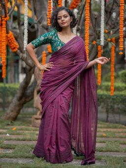 Suta - Women Purple Cotton Floral Handloom Saree Without Blouse