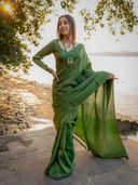 Green color option, Sold out, Currently selected