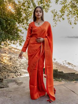 Suta - Women Orange Stripes Woven Handloom Saree Without Blouse
