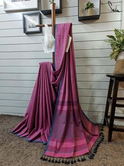 Suta - Women Purple Cotton Handloom Saree Without Blouse