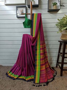 Suta - Women Wine Cotton Handloom Saree Without Blouse