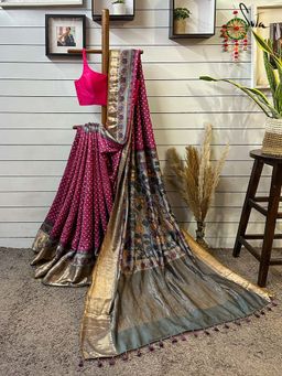 Suta - Women Wine Pure Silk Bandhani Printed Saree Without Blouse