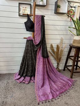 Suta - Women Black and Purple Pure Silk Bandhani Printed Saree Without Blouse