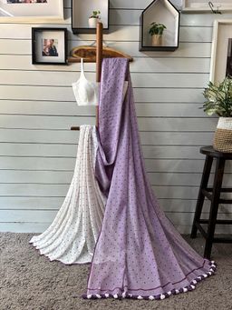 Suta - Women Purple Cotton Polka Dots Printed Saree Without Blouse