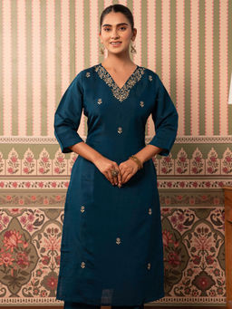 ARAMYA - Women Blue Chanderi V-Neck Kurta