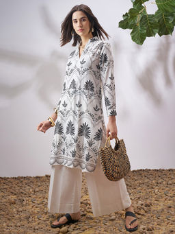 VISHUDH - Women White Viscose Rayon Mandarin Neck Kurta