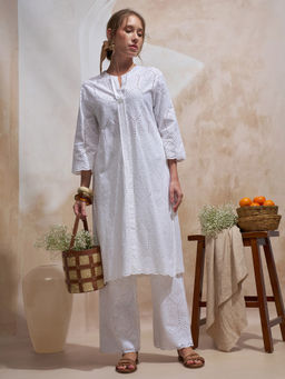 VISHUDH - Women White Cotton Round Neck Kurta