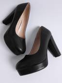 Black color option, Currently selected
