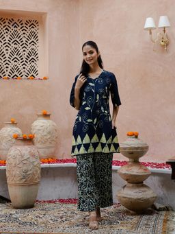 Gahan - Floral Printed Pure Cotton Straight Kurta with Trousers (Set of 2)