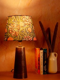 Green Girgit - Copper Etched V-Shaped Lamp with Multi-Color Taper Blue Shade
