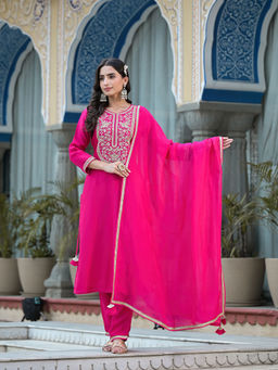 Divena - Pink Russian Silk Hand Work Georgette Kurta With Pants & Dupatta (Set of 3)
