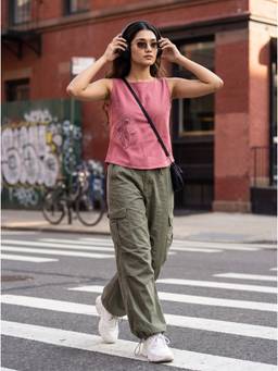 Vastara TheLabel - Handloom Organic Cotton Top with Floral Embroidery In Dusty Rose
