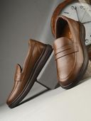 Tan color option, Currently selected