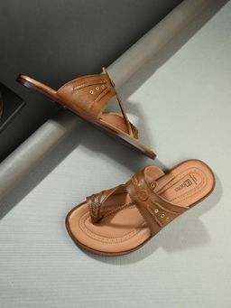 EGOSS - Tan Leather Kolhapuris