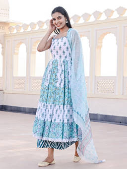 EverBloom - Baadal Printed Blue-white Spaghetti Flared Kurta (Set of 3)