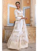 White color option, Sold out, Currently selected