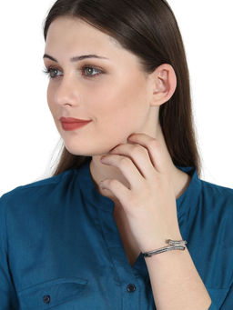 Anika's Creations - Designer Silver Plated Studded With American Diamonds Bracelet (One Size)