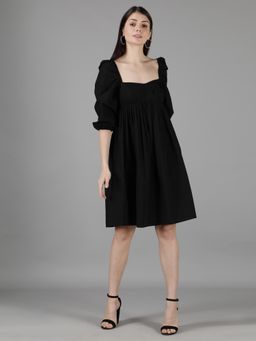 AMAGYAA - Black Sweetheart Neck Gathered Knee Length Dress