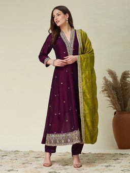 Kedar Fab - Women Purple Aarya Kurta With Pant & Dupatta