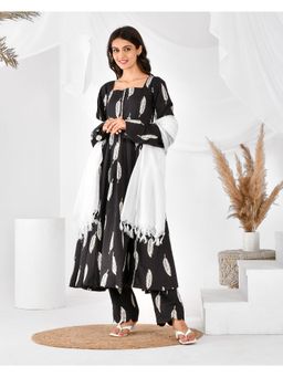 Rangpur - Black Leaf Anarkali Pant (Set of 3)