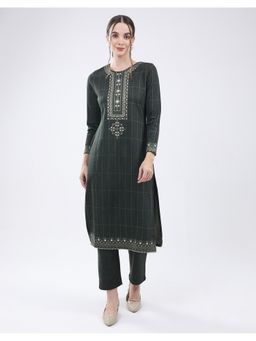 Monte Carlo - Green Women Straight Fit Self Designed Round Neck Winter Kurta with Pant