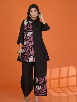 KAFTANIZE - Black Floral Placement Embroidered Co-Ord (Set of 2)