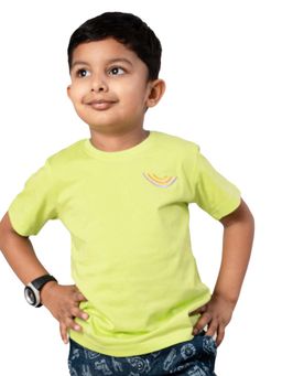 YOUMAA - Green Solid/Plain Comfortable Fit T-Shirt