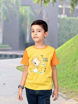 YOUMAA - Yellow Printed Comfortable Fit T-Shirt