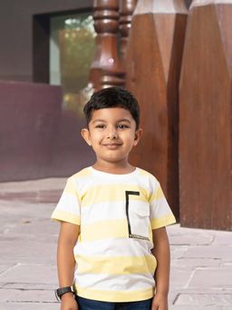 YOUMAA - Yellow Printed Comfortable Fit T-Shirt