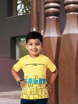 YOUMAA - Yellow Printed Comfortable Fit T-Shirt