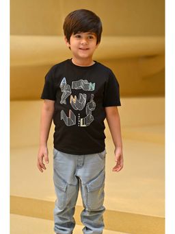 YOUMAA - Black Printed Comfortable Fit T-Shirt