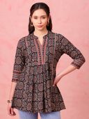 Black color option, Currently selected