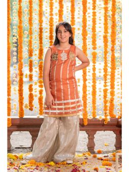 Kirti Agarwal Pret n Couture - Embroidered Flower Patches On Kurta with Palazzo