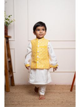 Kirti Agarwal Pret n Couture - White Kurta Pyjama with Floral Asymmetrical Jacket