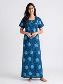 Navy Blue color option, Currently selected