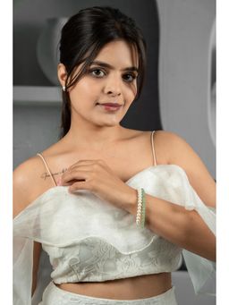 EVAARAZ - Pearl and Green Bracelet