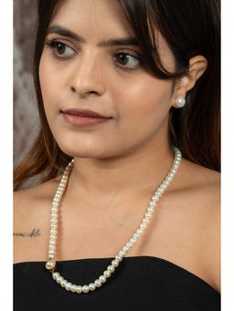 EVAARAZ - Classic Cream Pearl Necklace