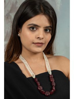 EVAARAZ - Pearl Necklace with Carved Red Beads