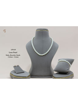 EVAARAZ - Cream Mother of Pearl Jewellery Set